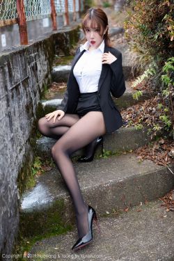 大杂院里的小媳妇[年代]雪耶